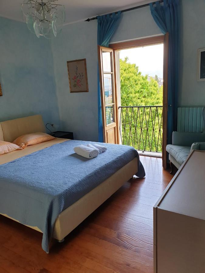 L'Ortensia Della Villa Isabella, Camera Con Vista Lago, Balcone Sul Parco E Bagno Esclusivo All'Esterno Della Camera Stresa Exterior foto